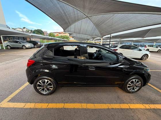 CHEVROLET ONIX 1.4 MPFI LTZ 8V FLEX 4P AUTOMÁTICO